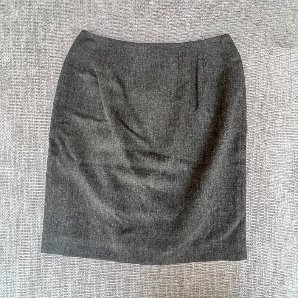 Casual Corner Pencil Skirt Womens 4 Charcoal Gray Pure Wool Lined Office Career